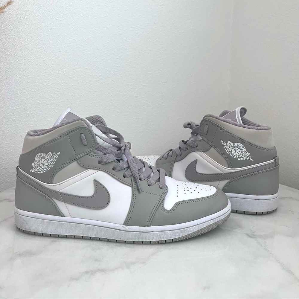 Jordan 1 mid linen grey, size 10